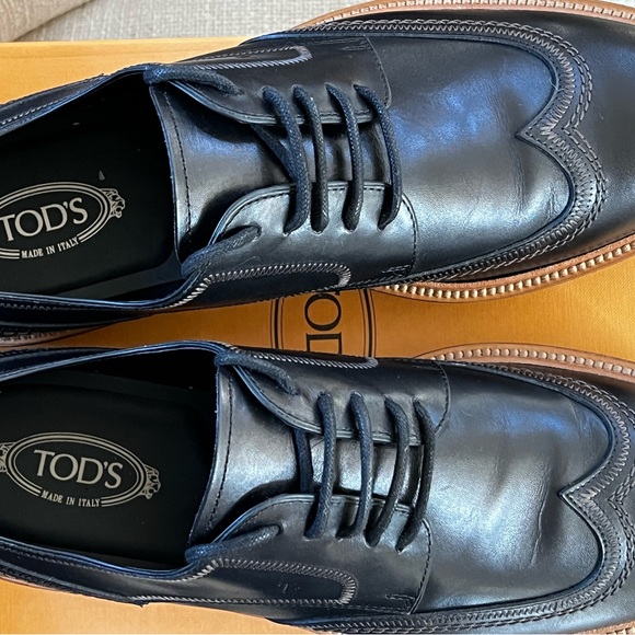Tods Wingtip Loafers - Picture 2 of 8
